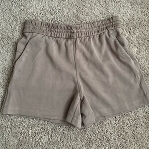 Lululemon Softstreme HR short 4”
